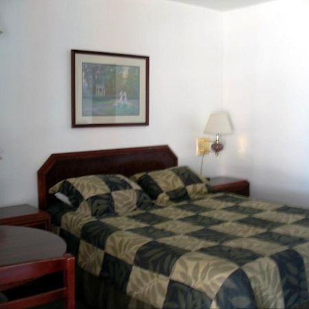 Golden West Motel Кламат-Фоллс Екстер'єр фото