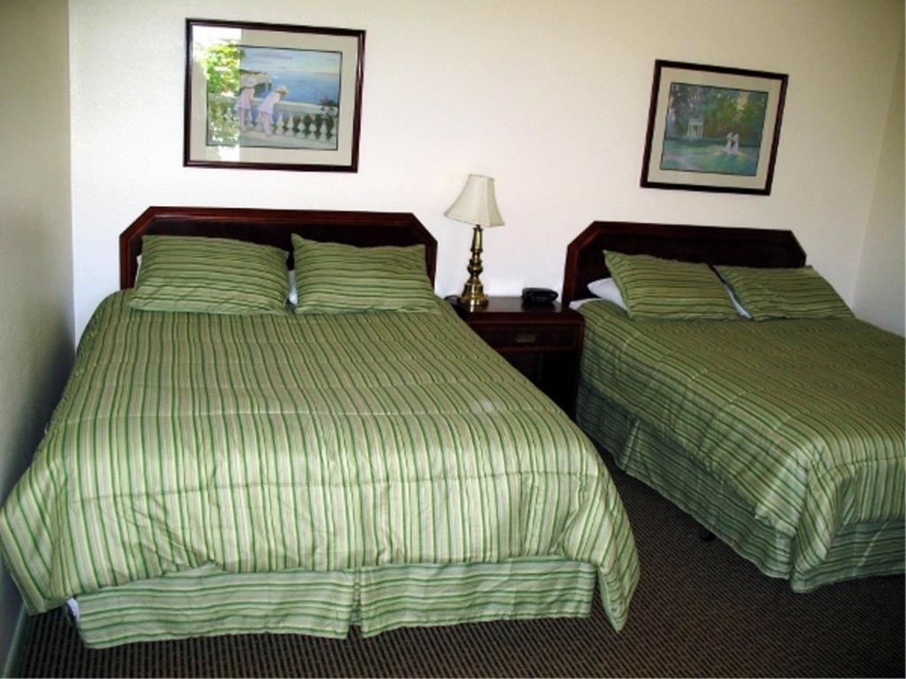 Golden West Motel Кламат-Фоллс Номер фото