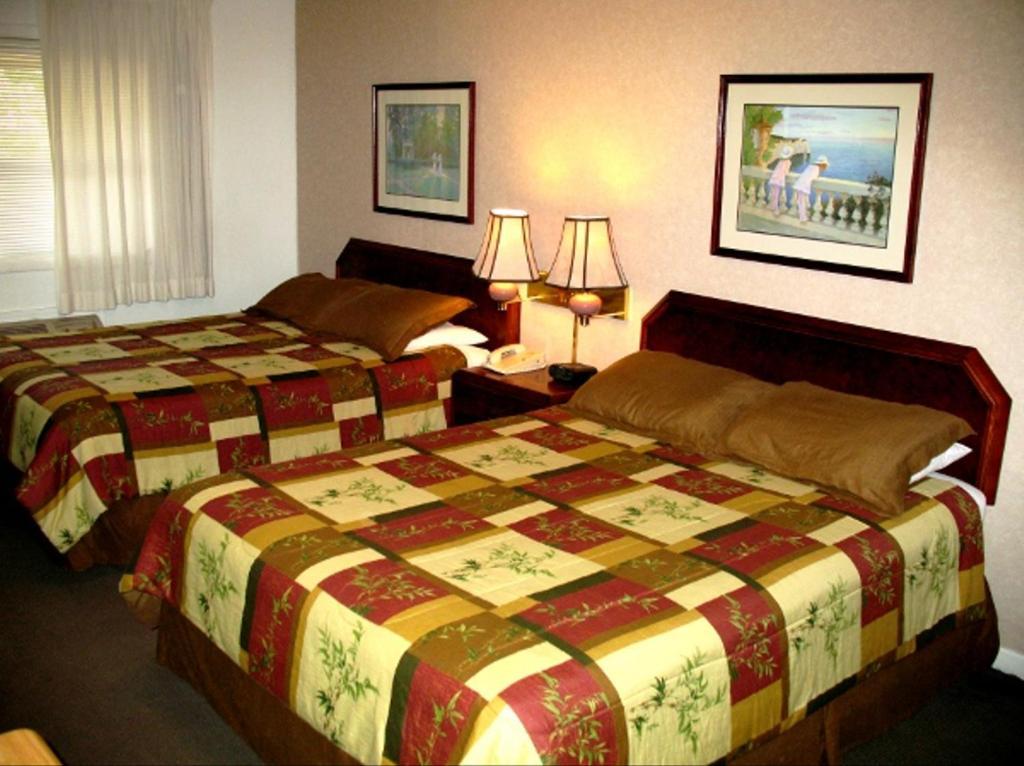 Golden West Motel Кламат-Фоллс Екстер'єр фото
